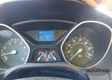 2013 Ford Focus S из США, поврежденный, VIN 1FADP3E28DL167757